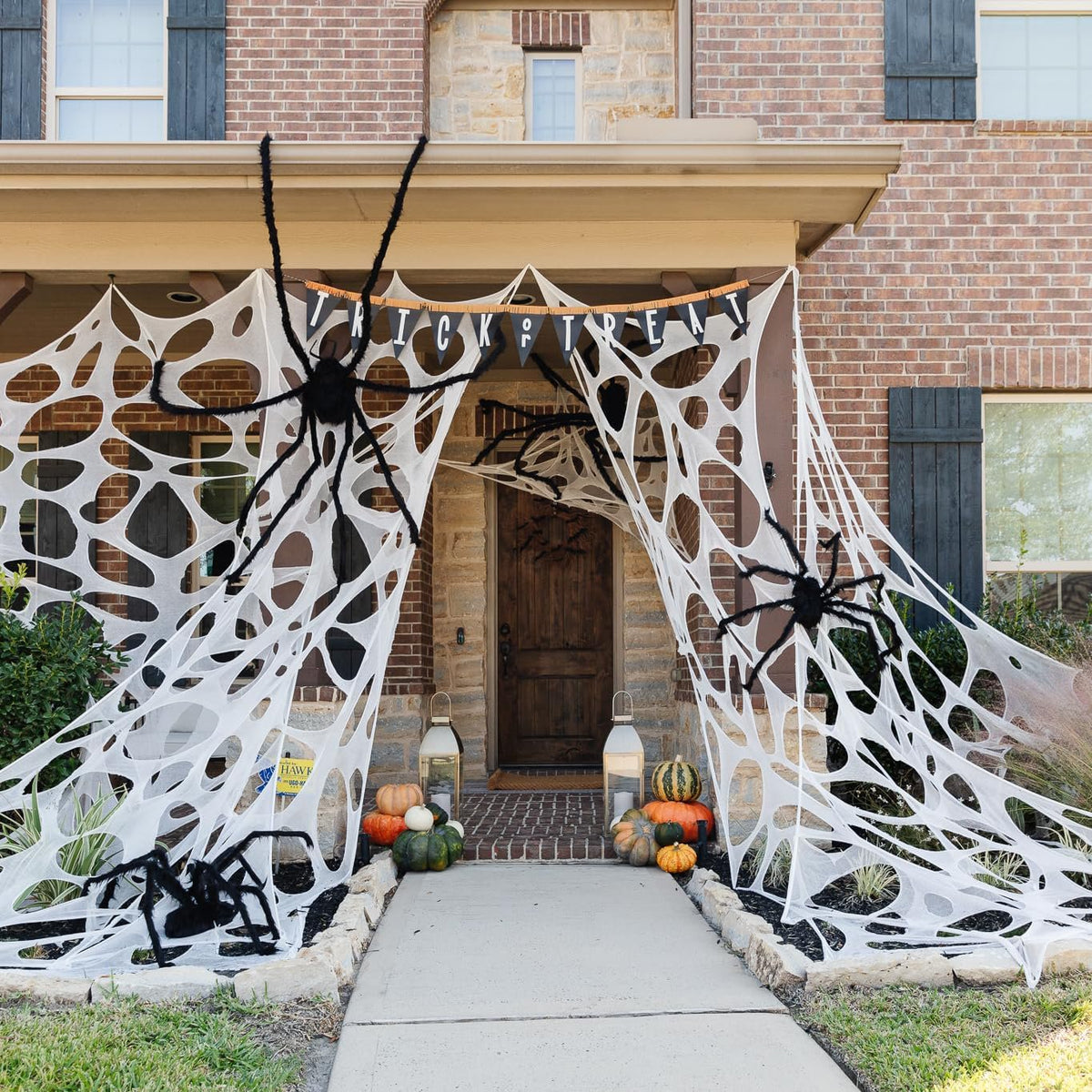 Halloween Spider Web Decorations Outdoor, 450sqft Stretchy Giant Spider Web with 10 Ground Stakes, Polyester Beef Netting Spider Web for Yard Lawn Haunted House Halloween Party Decorations